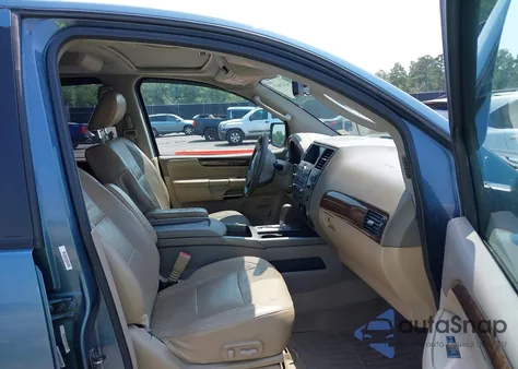 2011 Nissan Armada Platinum z USA, uszkodzony, nr VIN 5N1AA0NE8BN618318